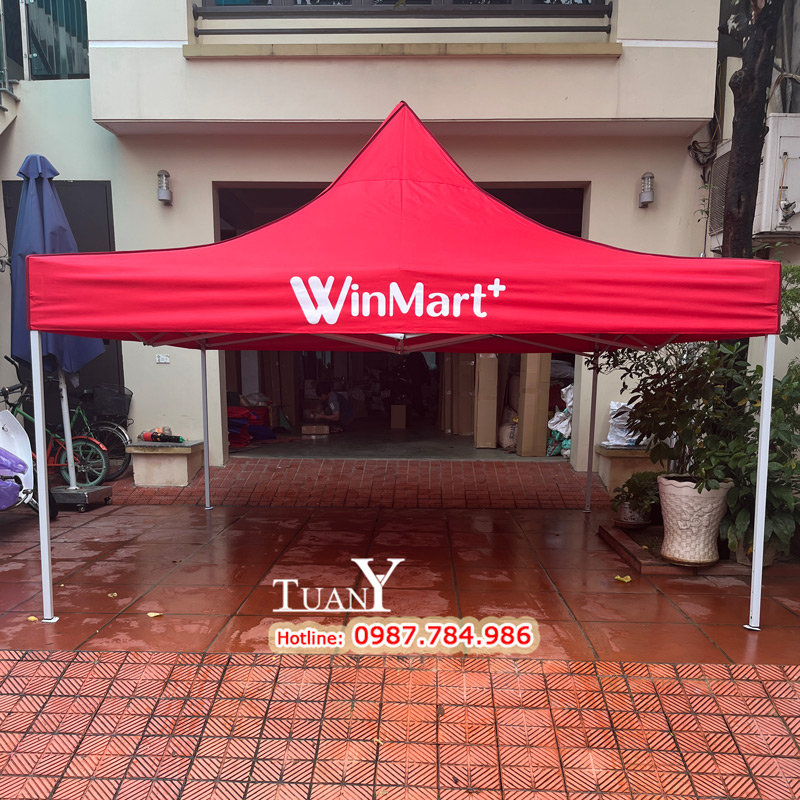 Nhà bạt 3mx3m khi dựng ở mức thấp nhất