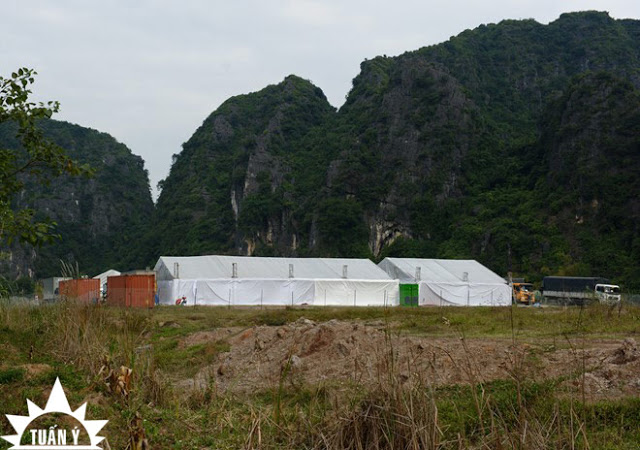 Trung tâm chỉ huy mới được xây dựng bên ngoài phim trường Kong: Skull Island.