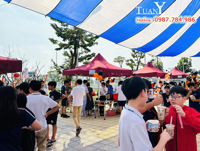 Sử dụng Nhà bạt di động làm gian hàng sự kiện trường học tiện lợi