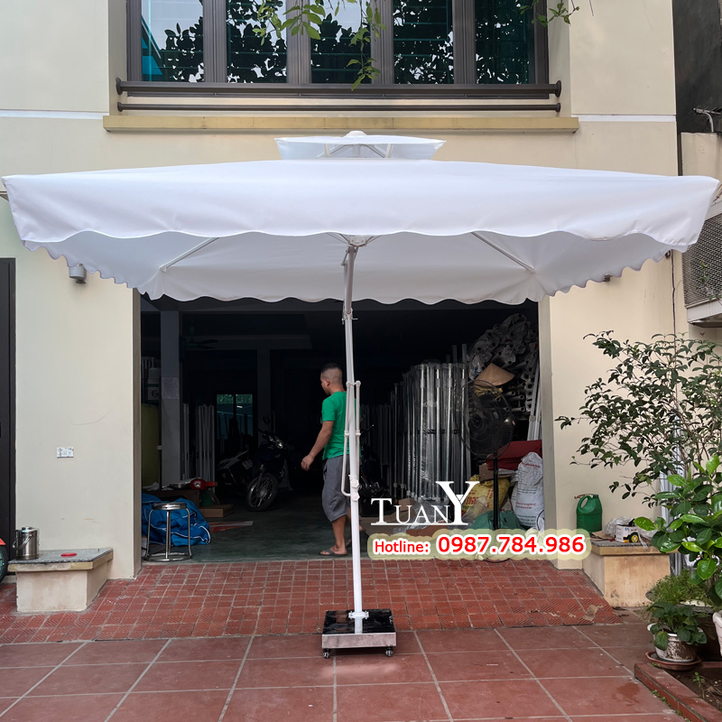 Ô lệch tâm vuông 2,5m mái màu trắng