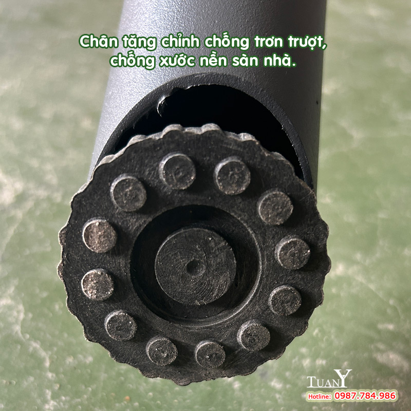 Chân tăng chỉnh chống trơn trượt, chống xước nền sàn nhà.